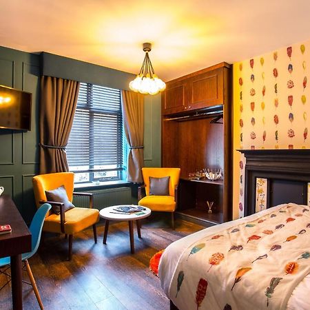 Eagle And Child, Ramsbottom Hotel บิวรี่ ภายนอก รูปภาพ