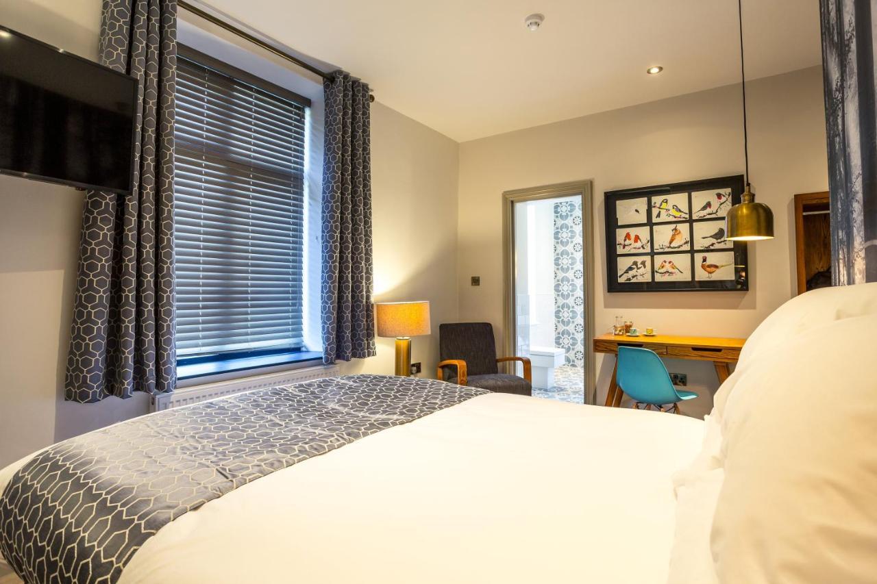 Eagle And Child, Ramsbottom Hotel บิวรี่ ภายนอก รูปภาพ