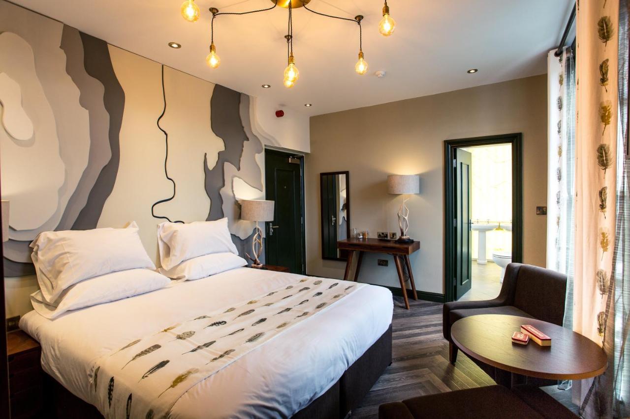 Eagle And Child, Ramsbottom Hotel บิวรี่ ภายนอก รูปภาพ