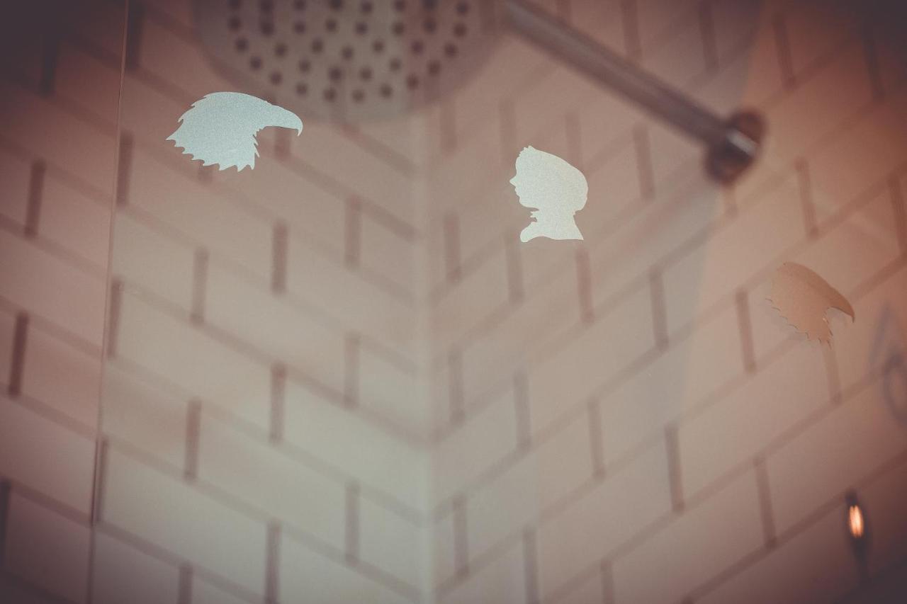 Eagle And Child, Ramsbottom Hotel บิวรี่ ภายนอก รูปภาพ