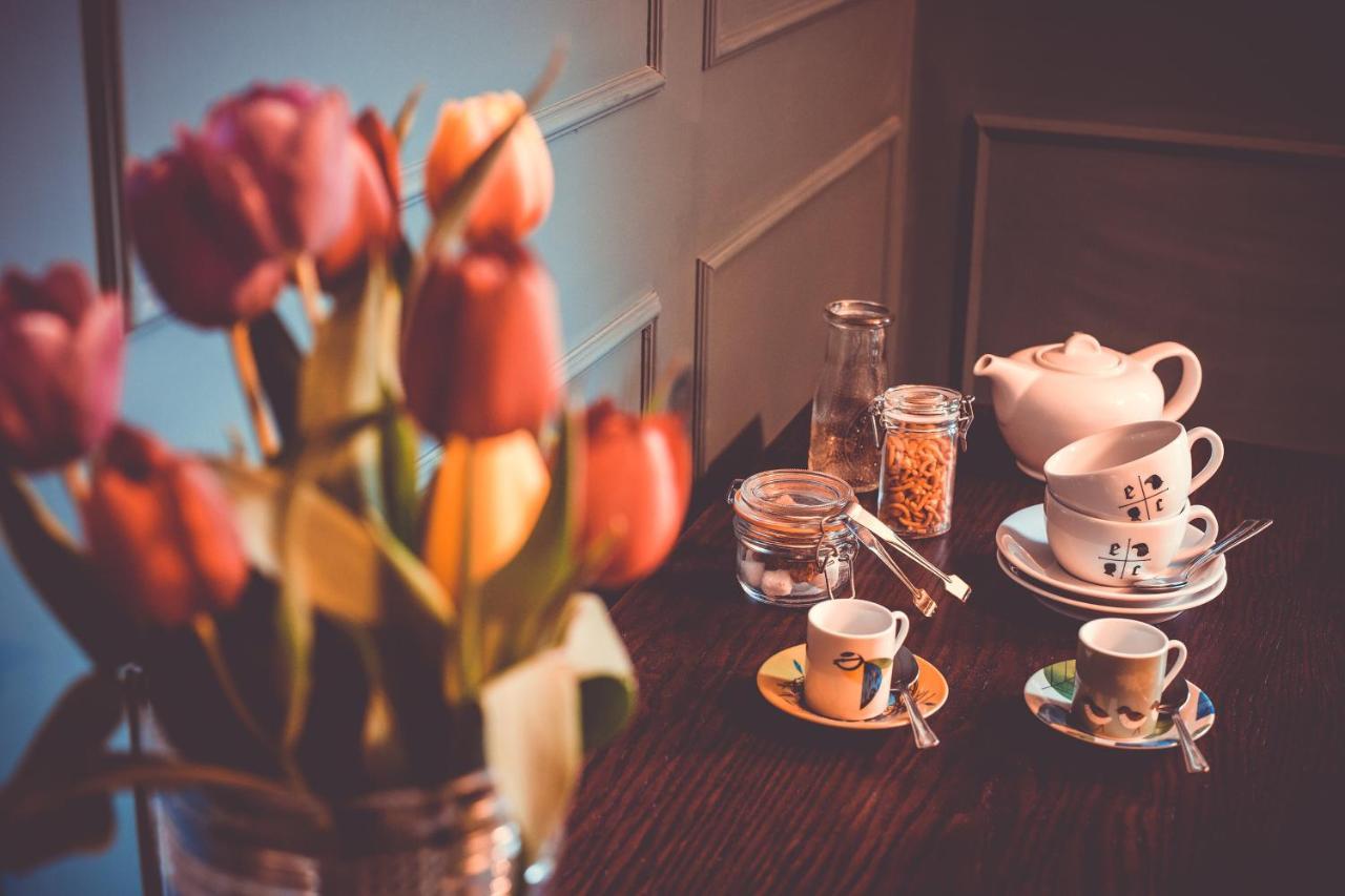 Eagle And Child, Ramsbottom Hotel บิวรี่ ภายนอก รูปภาพ