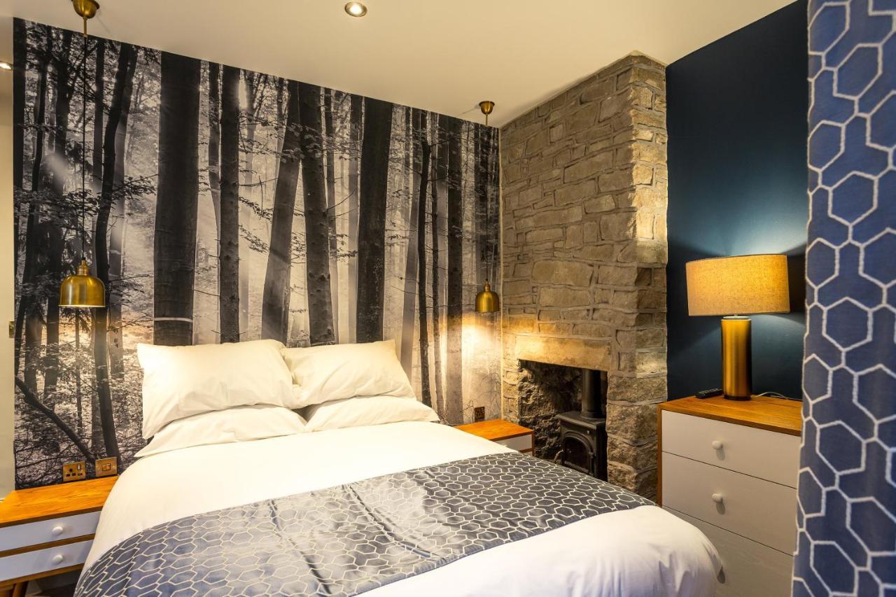 Eagle And Child, Ramsbottom Hotel บิวรี่ ภายนอก รูปภาพ