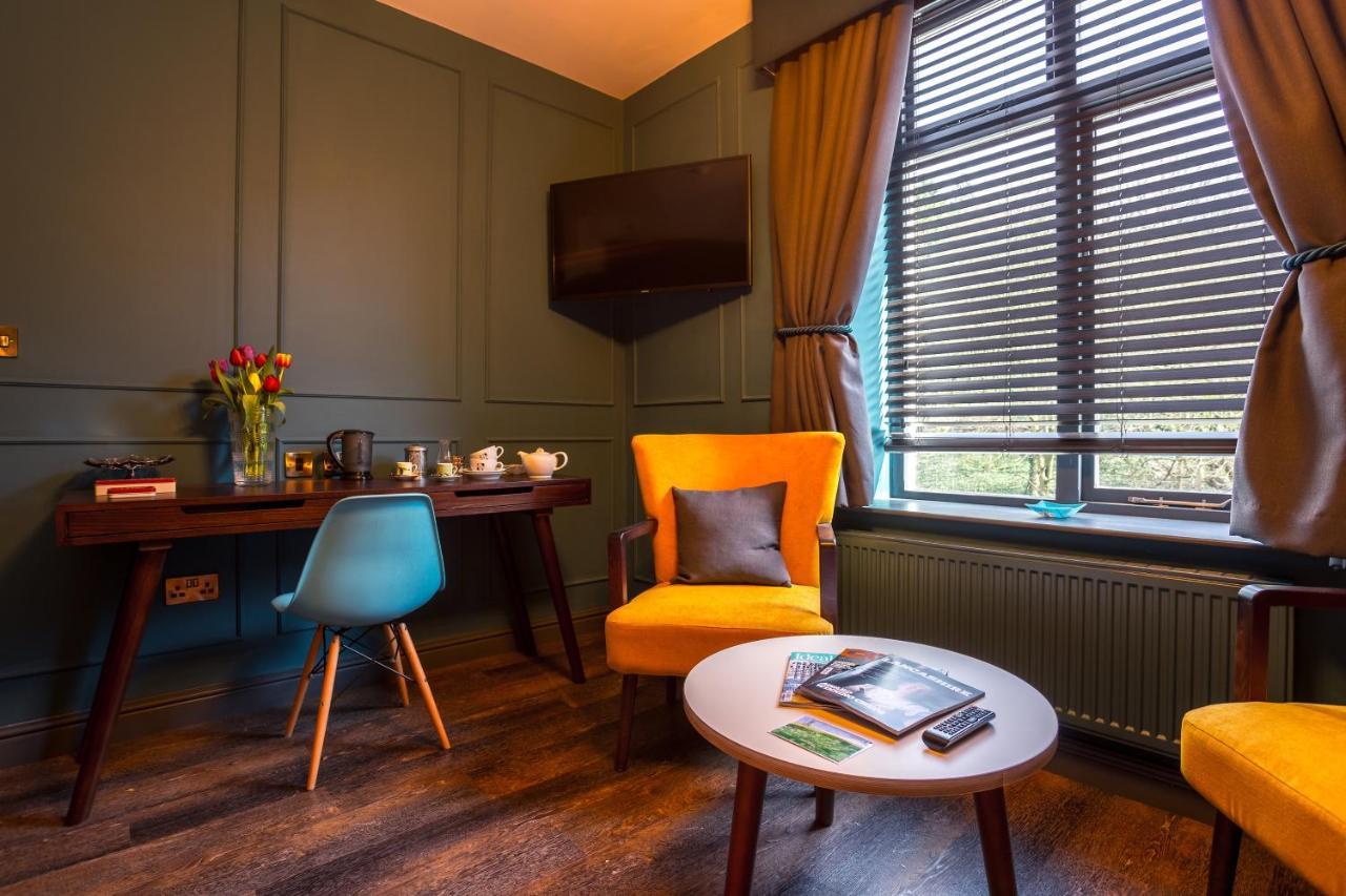 Eagle And Child, Ramsbottom Hotel บิวรี่ ภายนอก รูปภาพ
